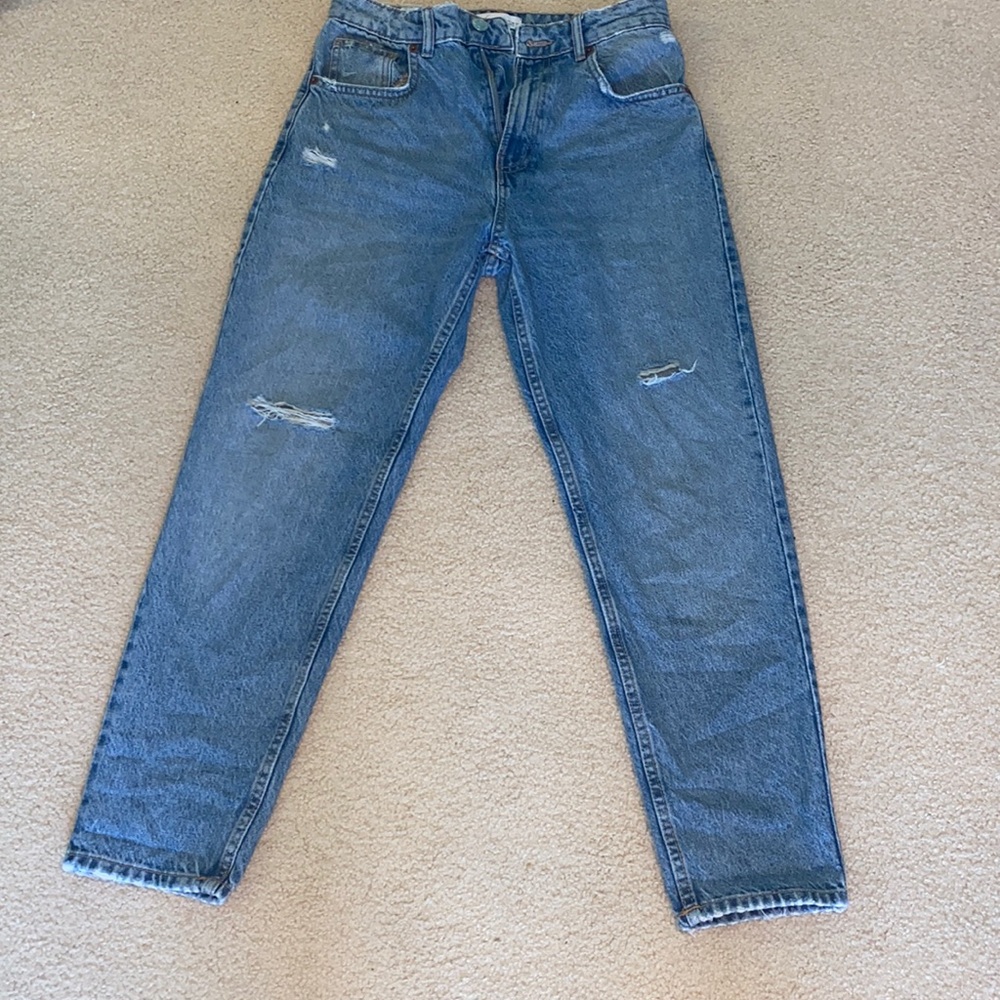Zara jeans. Size 4. In good condition!